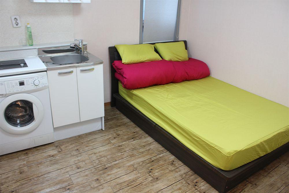 J Guesthouse Seul Esterno foto